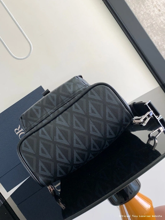 Tony Luxuries diro The Bag Sling Hit Road 0723